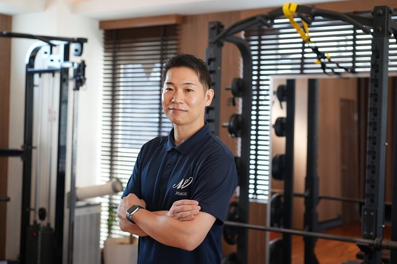 磯 健人